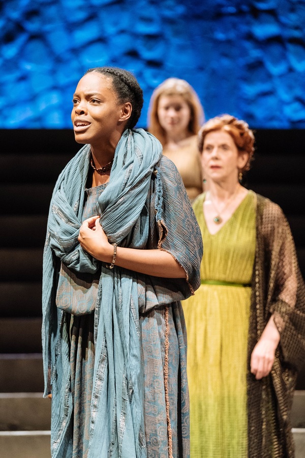 Photo Flash: First Look at IMPERIUM at the Gielgud Theatre Image