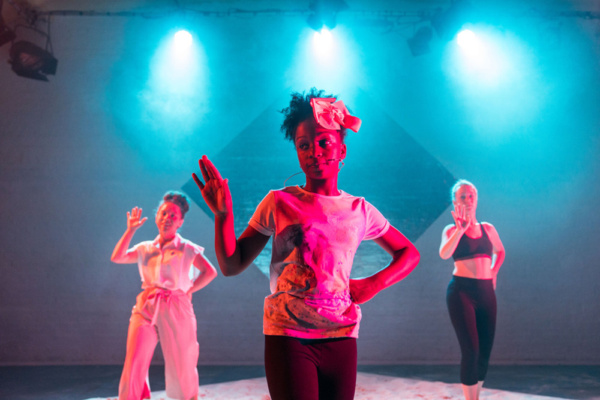 Photo Flash: First Look At A NEW AND BETTER YOU At The Yard Image