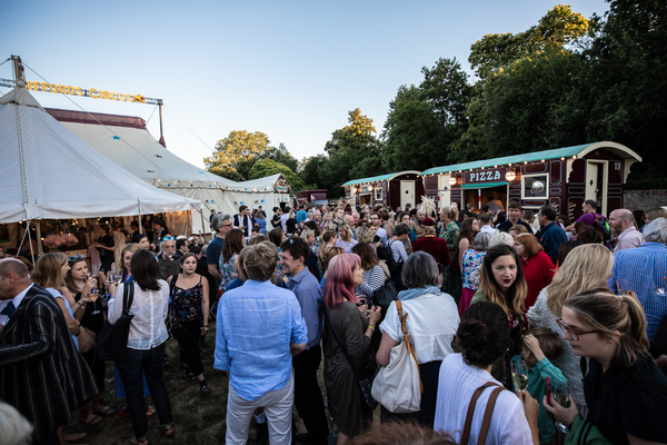 Photo Flash: Jennifer Saunders, Anna Friel and More Visit MY BEAUTIFUL CIRCUS Image