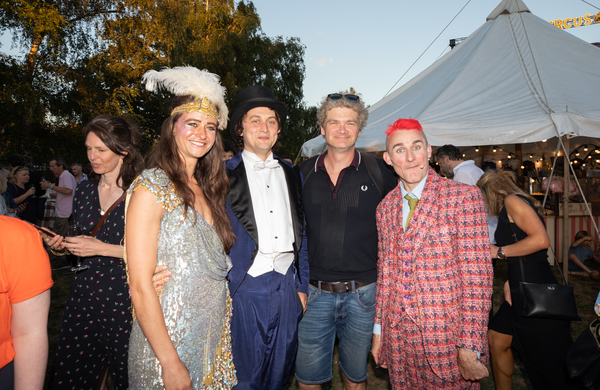 Photo Flash: Jennifer Saunders, Anna Friel and More Visit MY BEAUTIFUL CIRCUS Image