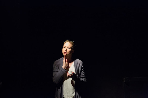 Photo Flash: Steep Theatre Presents LINDA By Penelope Skinner 