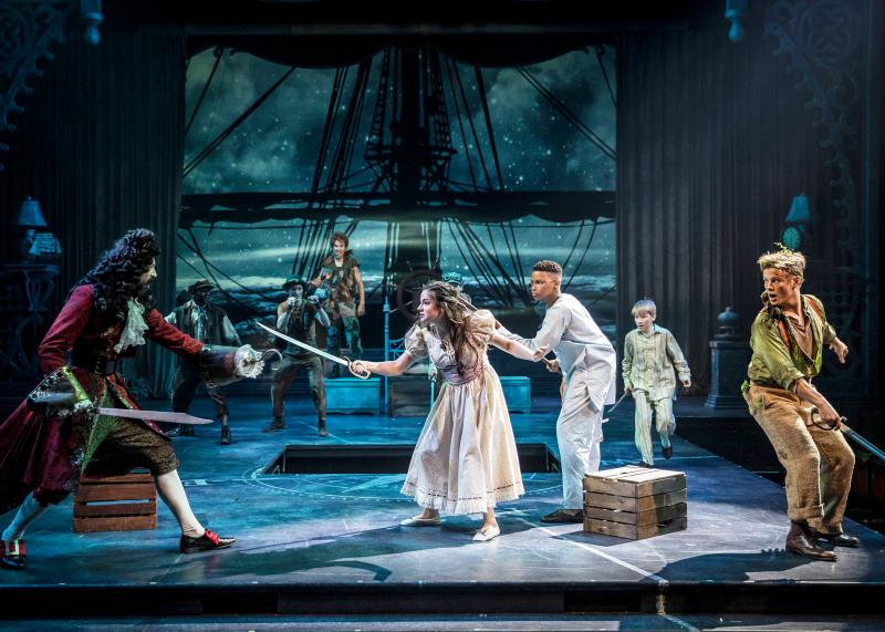 Review: Chicago Shakespeare Theater's PETER PAN Provides High-Flying Fun Image