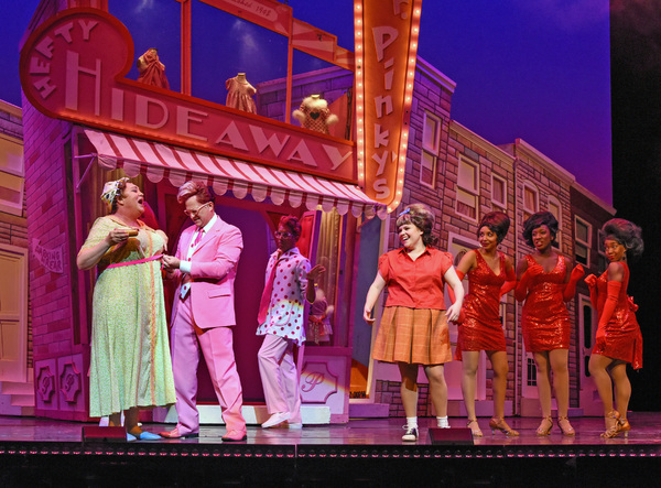 Photo Flash: HAIRSPRAY Dances Into Dallas Theatre Center Image