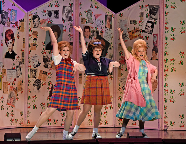 Photo Flash: HAIRSPRAY Dances Into Dallas Theatre Center Image