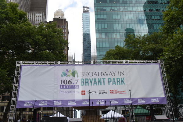 Photo Coverage: Cast Members From WAITRESS, SPONGEBOB, and More Perform at Broadway In Bryant Park Image