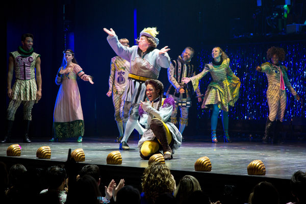 Photo Coverage: Broadway's Got the Beat! The Go-Go's Perform at HEAD OVER HEELS Image