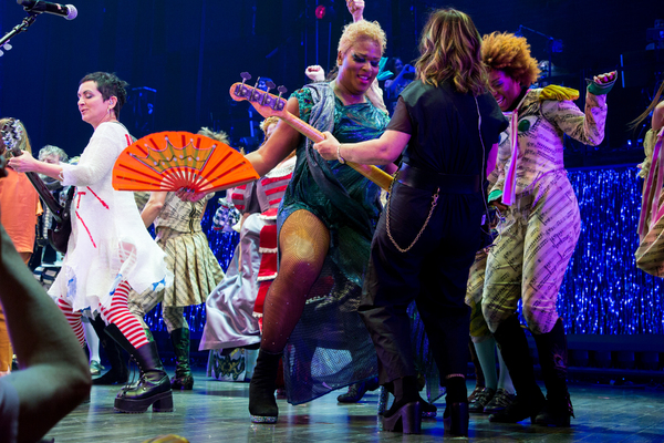 Photo Coverage: Broadway's Got the Beat! The Go-Go's Perform at HEAD OVER HEELS Image