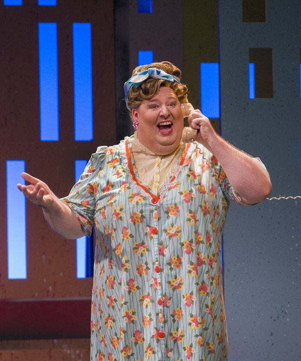Photo Flash: First Look at HAIRSPRAY at The Argyle Theatre 