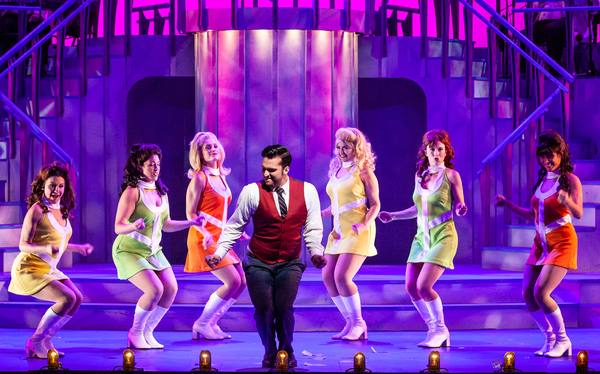 Photo Flash: Arizona Broadway Theatre Presents CATCH ME IF YOU CAN Image