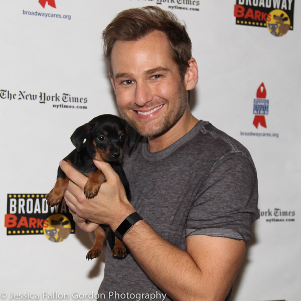 Photo Coverage: The Stars Come Out For Broadway Barks, Hosted by Bernadette Peters and Victor Garber Image