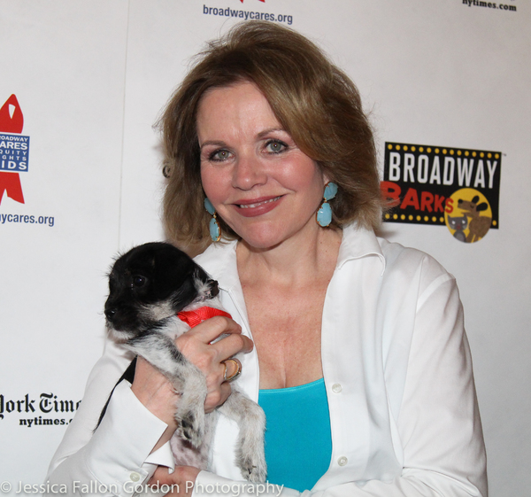 Photo Coverage: The Stars Come Out For Broadway Barks, Hosted by Bernadette Peters and Victor Garber  Image