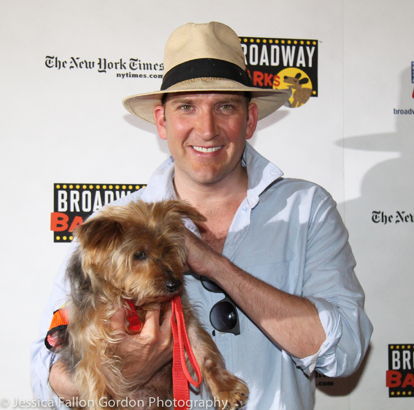 Photo Coverage: The Stars Come Out For Broadway Barks, Hosted by Bernadette Peters and Victor Garber Image
