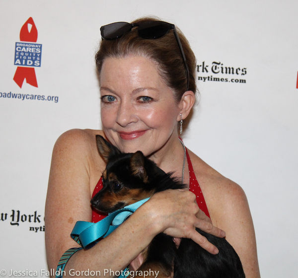Photo Coverage: The Stars Come Out For Broadway Barks, Hosted by Bernadette Peters and Victor Garber Image