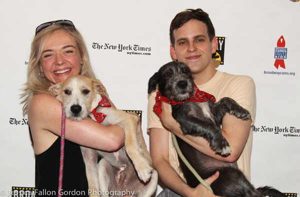 Photo Coverage: The Stars Come Out For Broadway Barks, Hosted by Bernadette Peters and Victor Garber Image
