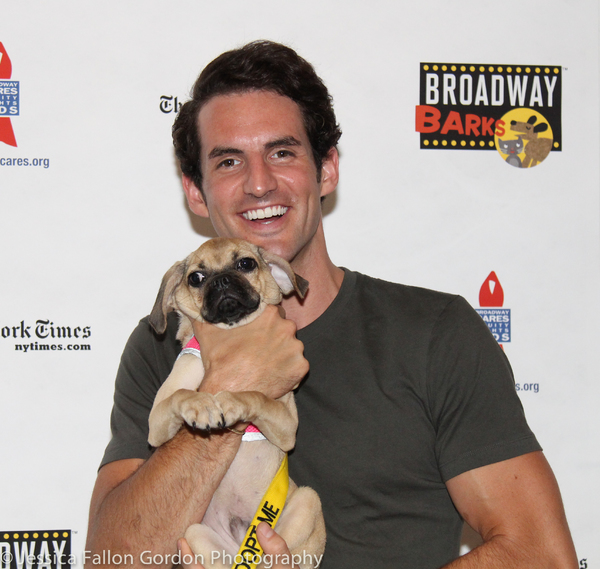 Photo Coverage: The Stars Come Out For Broadway Barks, Hosted by Bernadette Peters and Victor Garber Image