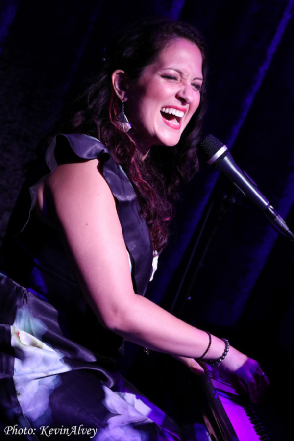 Photo Flash: Nicole Zuraitis Comes to the Birdland Theater Image