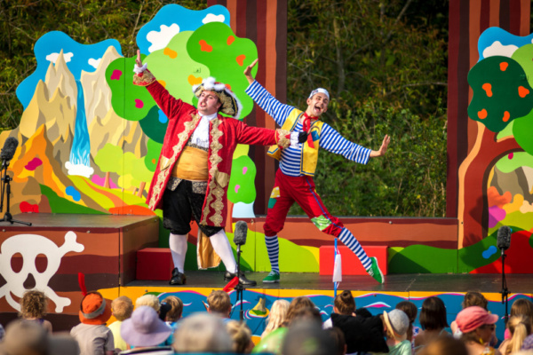 Photo Flash: First Look At Immersion Theatre's Latest Open-Air Production Of PETER PAN Image