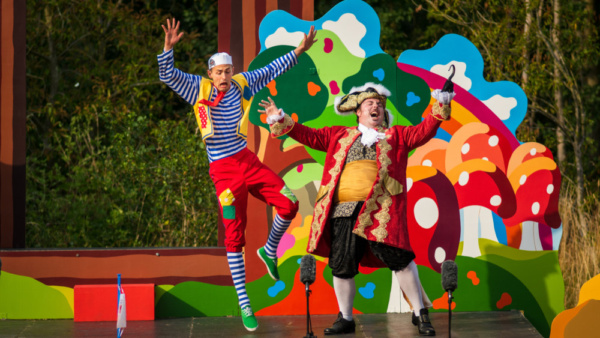 Photo Flash: First Look At Immersion Theatre's Latest Open-Air Production Of PETER PAN Image