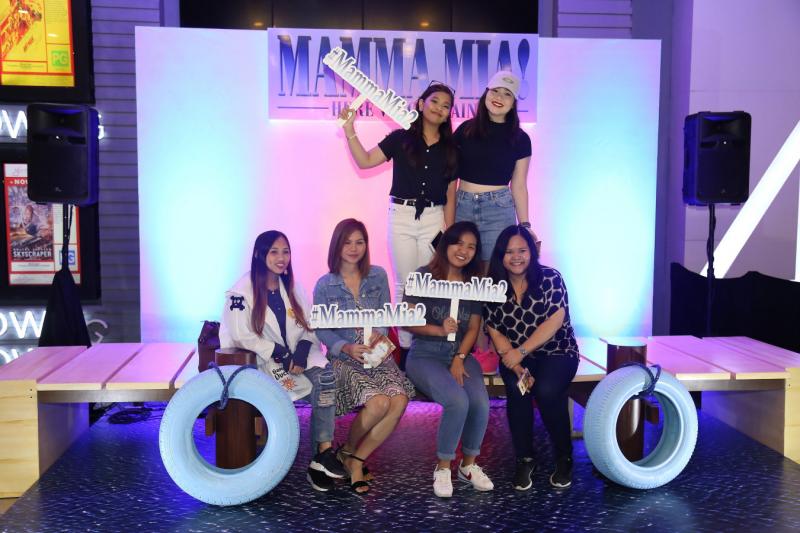 Photo Coverage: MAMMA MIA: HERE WE GO AGAIN Premieres in the Philippines Image