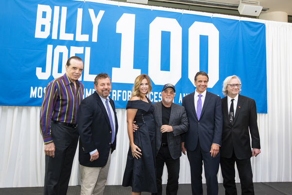 Photo Flash: Billy Joel Celebrates 100 Consecutive Monthly Shows at Madison Square Garden Image