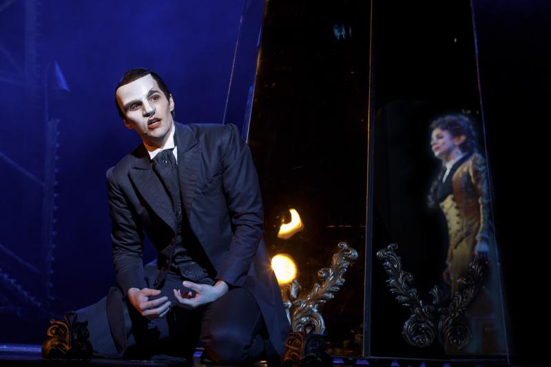 Review: No Love for Andrew Lloyd Webber's LOVE NEVER DIES  Image