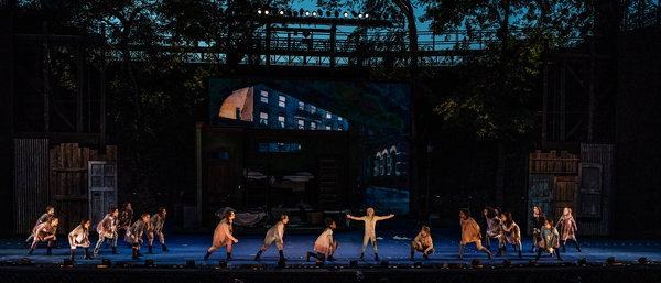 Photo Flash: Christopher Sieber, Jennifer Simard, and More Star in ANNIE at The Muny Image
