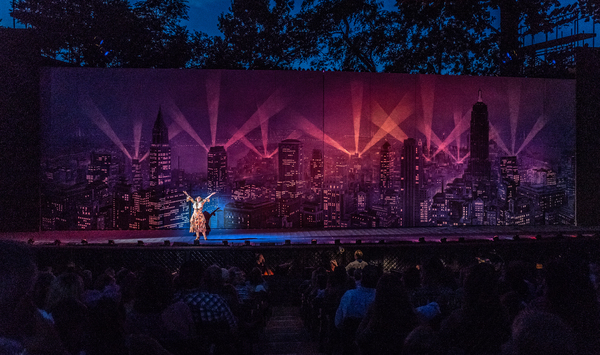 Photo Flash: Christopher Sieber, Jennifer Simard, and More Star in ANNIE at The Muny Image