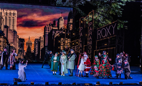 Photo Flash: Christopher Sieber, Jennifer Simard, and More Star in ANNIE at The Muny Image