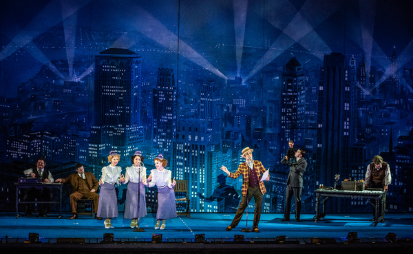 Photo Flash: Christopher Sieber, Jennifer Simard, and More Star in ANNIE at The Muny Image
