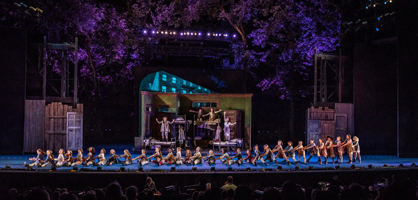 Photo Flash: Christopher Sieber, Jennifer Simard, and More Star in ANNIE at The Muny 