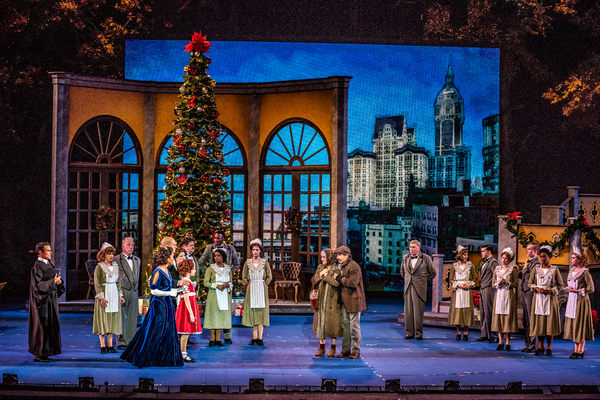 Photo Flash: Christopher Sieber, Jennifer Simard, and More Star in ANNIE at The Muny Image