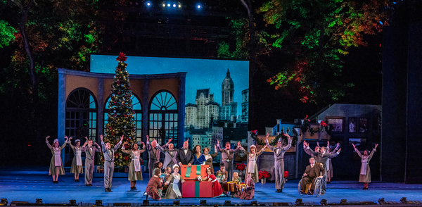 Photo Flash: Christopher Sieber, Jennifer Simard, and More Star in ANNIE at The Muny 