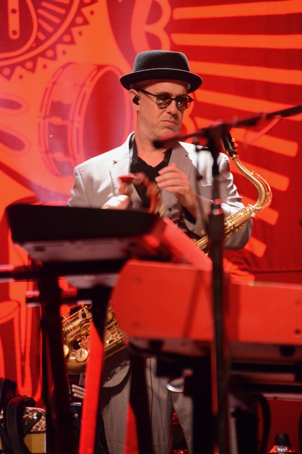 Photo Coverage: The Mavericks Play MAYO Performing Arts Center Image