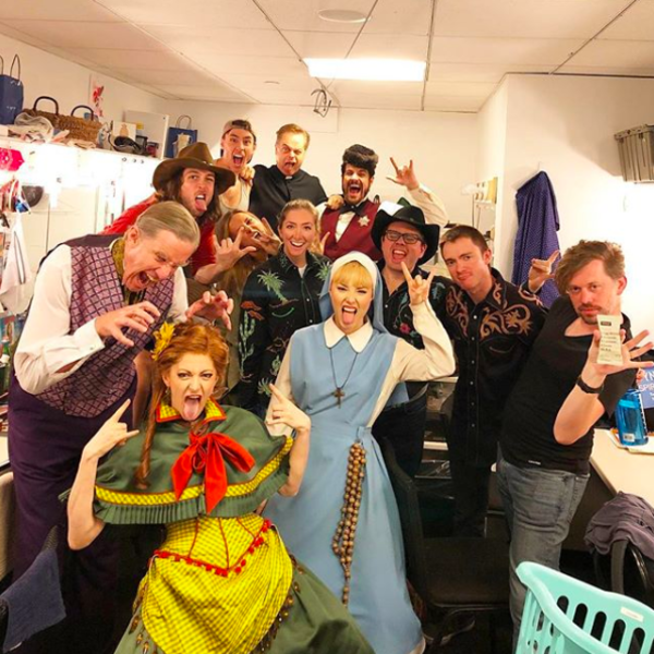 Photo Flash: The Cast of CARMEN JONES Has Magic to Do With Ben Vereen, and More Saturday Intermission Pics! Image