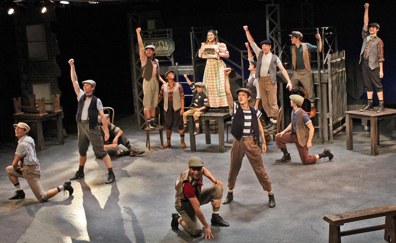 BWW Reviews: Extra! Extra! NEWSIES at The Cortland Repertory Theatre is Breathtaking 