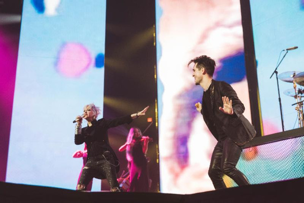 Photo Flash: Cyndi Lauper Joins Panic! At The Disco on Stage For a KINKY BOOTS Reunion Image