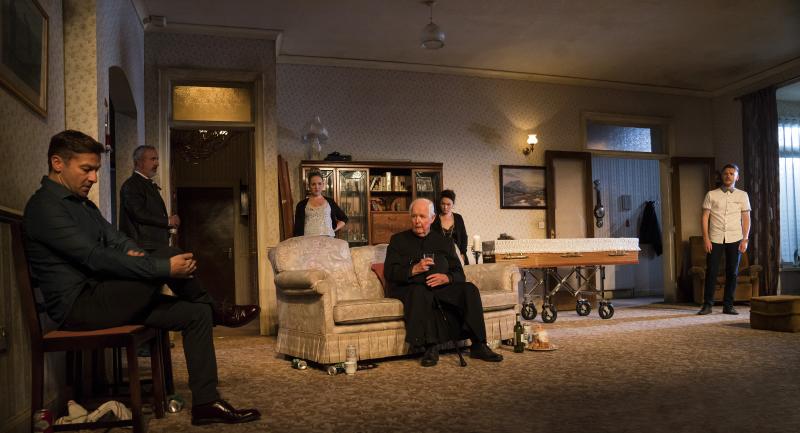 Review: COME ON HOME feels the pulse of Ireland at The Abbey Theatre Image