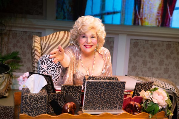 Photo Flash: Renee Taylor Charms in MY LIFE ON A DIET Image