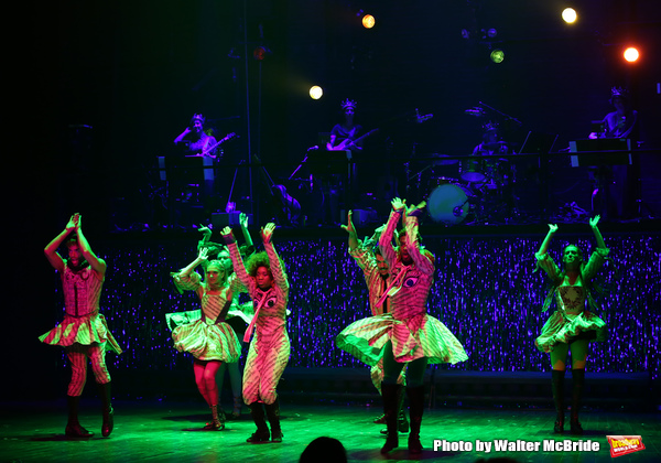 Photo Coverage: The Cast of HEAD OVER HEELS Takes Their Opening Night Bows Image