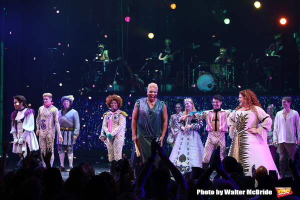 Photo Coverage: The Cast of HEAD OVER HEELS Takes Their Opening Night Bows Image