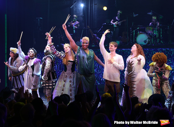 Photo Coverage: The Cast of HEAD OVER HEELS Takes Their Opening Night Bows Image