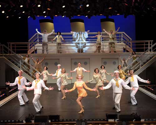 Review: 'ANYTHING GOES!' at Westchester Broadway Theatre 