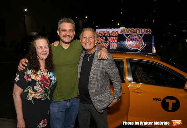Photo Coverage: The Cast of AVENUE Q Arrives to 15th Anniversary Performance in Style Image