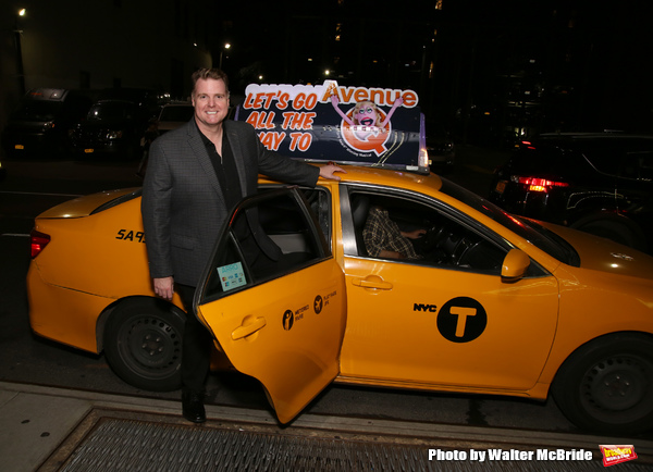 Photo Coverage: The Cast of AVENUE Q Arrives to 15th Anniversary Performance in Style Image