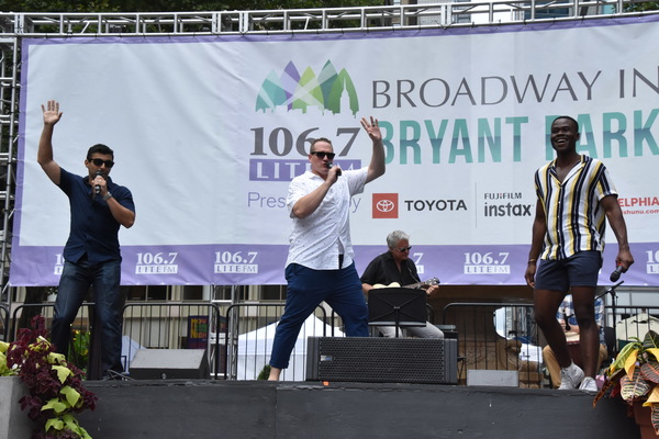 Photo Coverage: Disney Takes Over Broadway In Bryant Park - Performances From FROZEN, THE LION KING, and ALADDIN! 