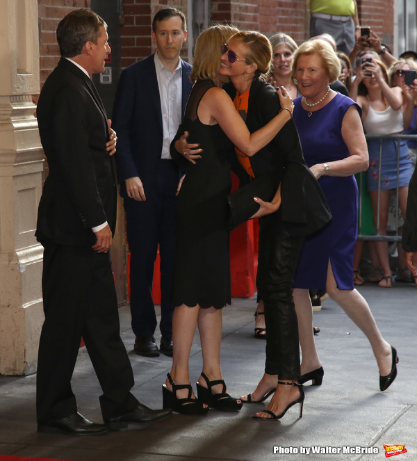 Scott Marshall, Kathleen Marshall, Julia Roberts and Barbara Marshall Photo