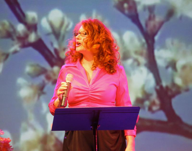 Review: Karen Finley's Defiant GRABBING PUSSY Attacks Patriarchal Sexual Oppression 