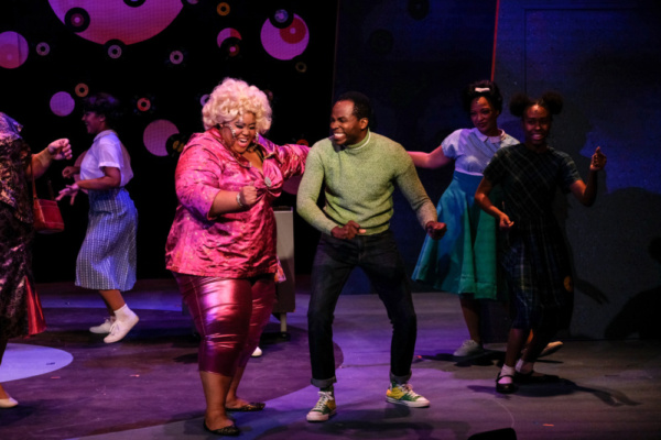 Photo Flash: First Look At HAIRSPRAY At San Diego Musical Theatre 