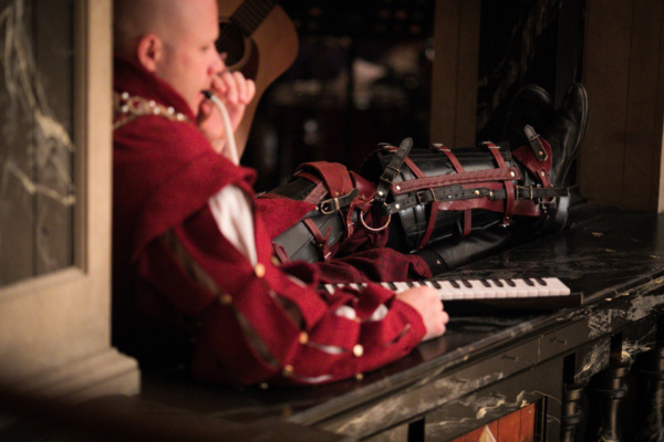 Photo Flash: First Look at RICHARD III At The American Shakespeare Center's Blackfriars Playhouse Image