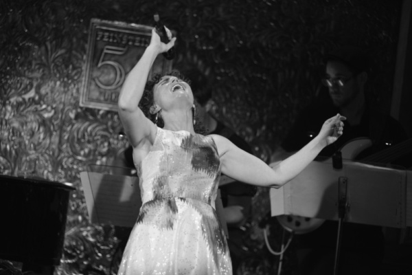 Photo Flash: Autumn Hurlbert Makes Feinstein's/54 Below Solo Debut Image